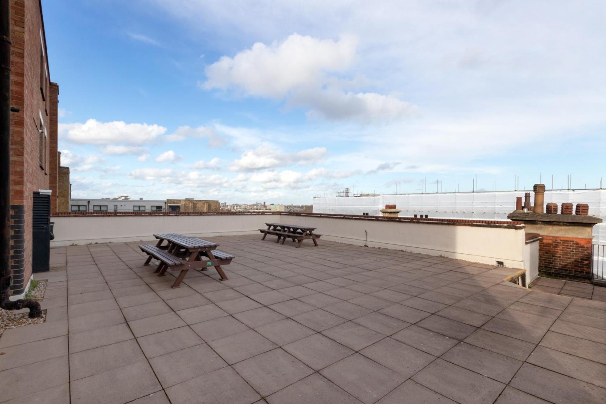 2 Bed Bethnal Green Penthouse 런던 외부 사진